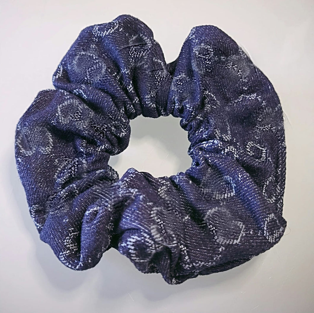 Gia Scrunchie