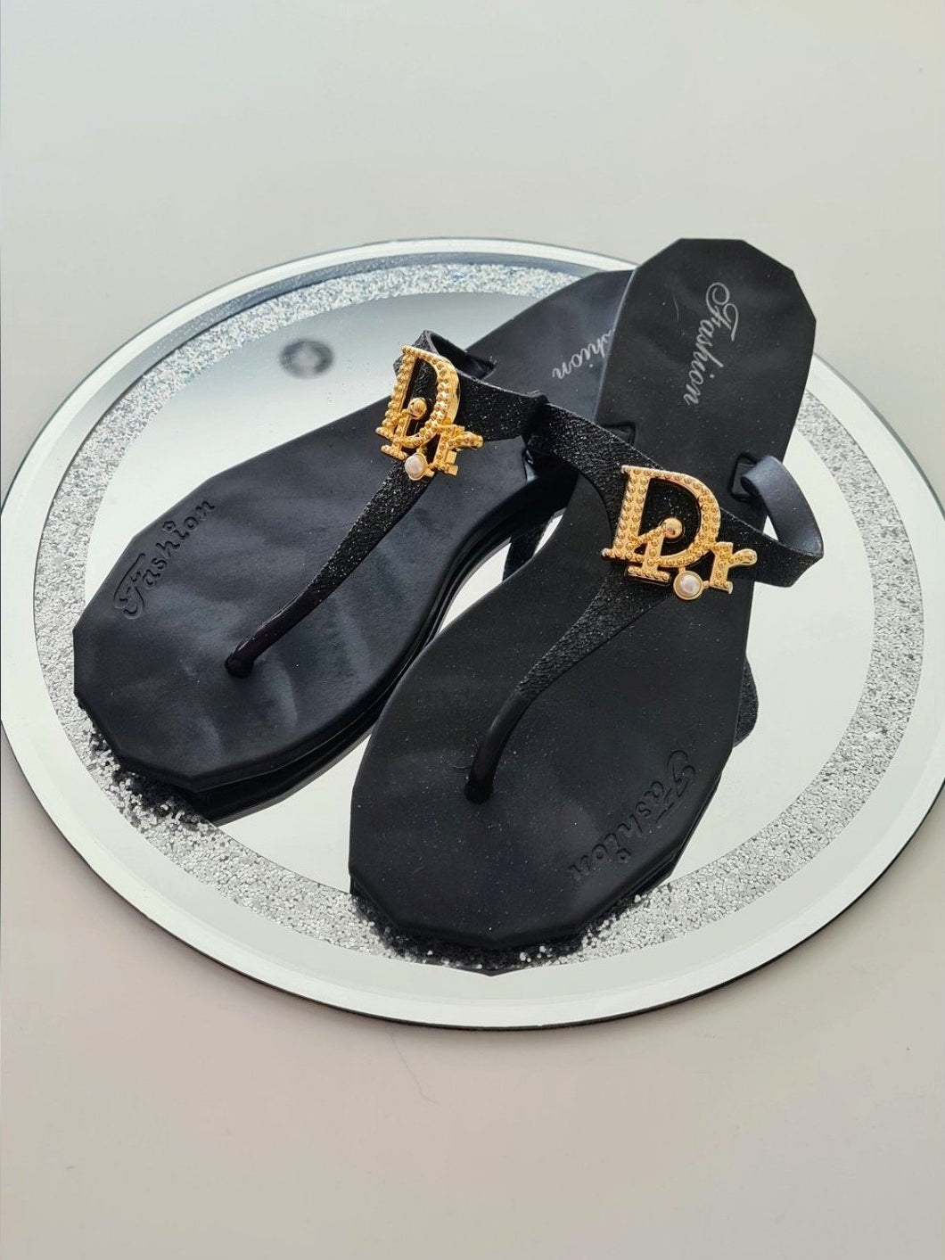 DD Sandals Best-selling Be Unique Fashion Boutique