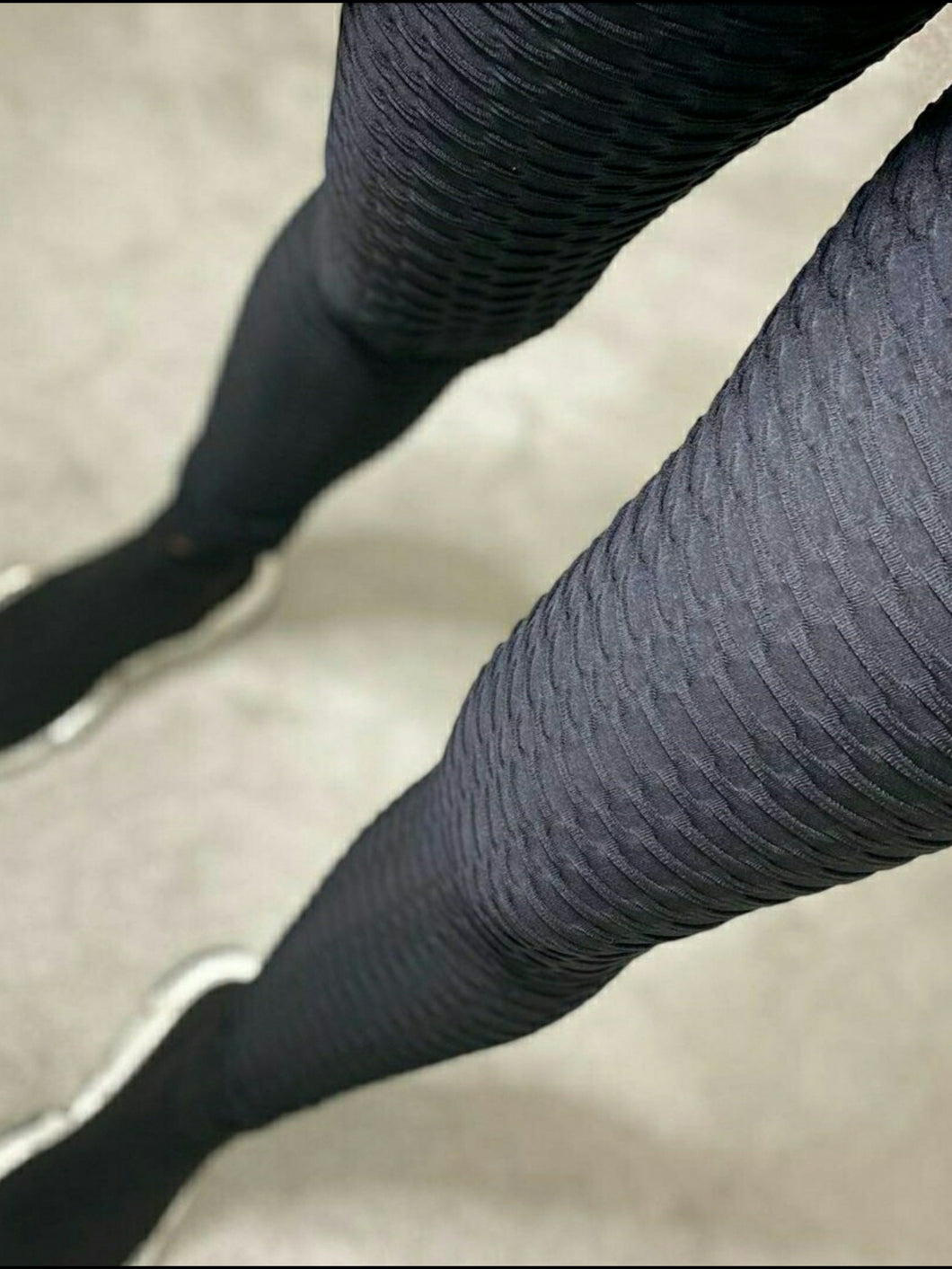 Textured Black Ruched Bum Leggings